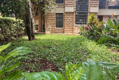 6 Bed Villa in Lavington