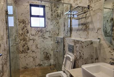 2 Bed Apartment with En Suite in Brookside - 4