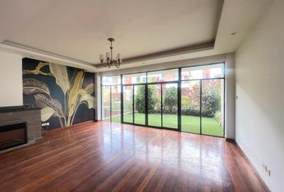5 Bed Townhouse with En Suite in Lavington