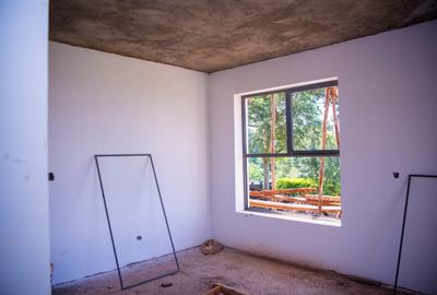 6 Bed House with En Suite at