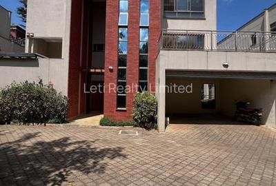 5 Bed Townhouse with En Suite in Lavington - 3