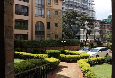 3 Bed Apartment with En Suite in Kilimani