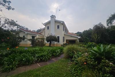 4 Bed House with En Suite in Runda