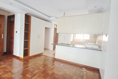 2 Bed Apartment with En Suite in Riverside - 3