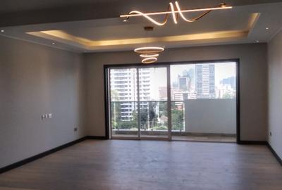 Serviced 2 Bed Apartment with En Suite in Riverside - 4