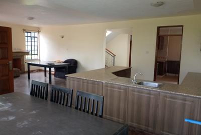 5 Bed Townhouse with En Suite in Kiambu Road