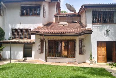 4 Bed Townhouse with En Suite in Kilimani
