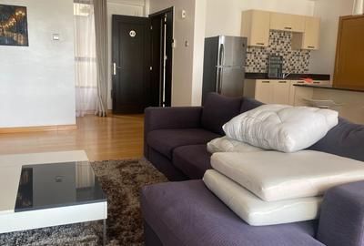 Serviced 2 Bed Apartment with En Suite at Brookside - 4