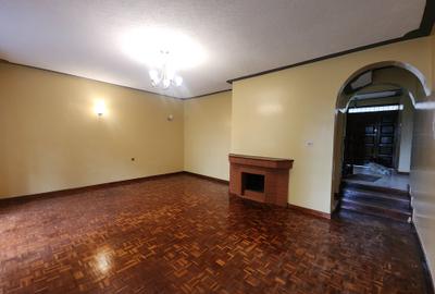 4 Bed Townhouse with En Suite in Lower Kabete