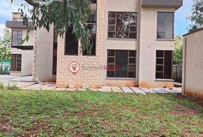 4 Bed Townhouse with En Suite at Mukoma Banda Lane