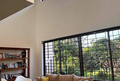 5 Bed House with En Suite at Runda