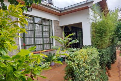2 Bed House with En Suite at Karen