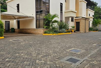 4 Bed Townhouse with En Suite at Kaputei Road - 3