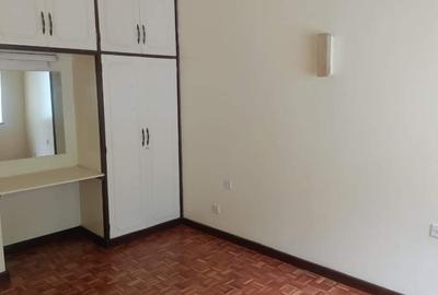 4 Bed Townhouse with En Suite at Peponi Road