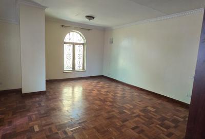 5 Bed Townhouse with En Suite at Lavington Green - 4
