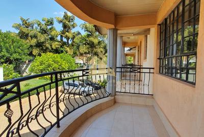 3 Bed Townhouse with En Suite at Nyari
