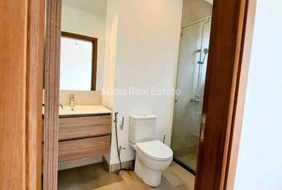 4 Bed Villa with En Suite in Gigiri - 3