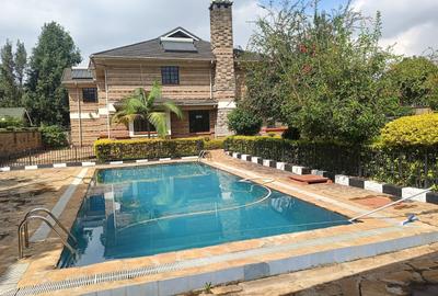 5 Bed House with En Suite at Runda