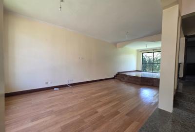 4 Bed House with En Suite at Grevillea Grove - 3