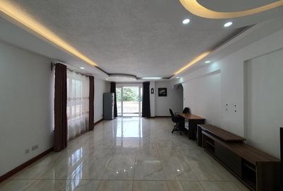 4 Bed Apartment with En Suite at General Mathenge