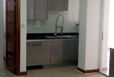 4 Bed Apartment with En Suite in General Mathenge