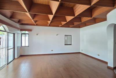 5 Bed House with En Suite in Kileleshwa - 3