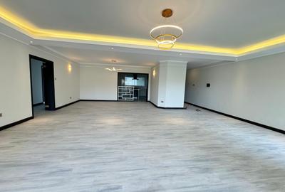 3 Bed Apartment in Riverside
