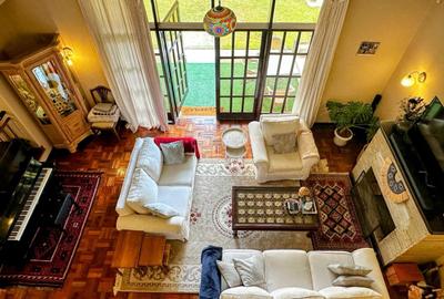 4 Bed House with En Suite at Rosslyn