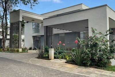 5 Bed Villa with En Suite in Karen