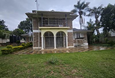 5 Bed House with En Suite in Runda - 2