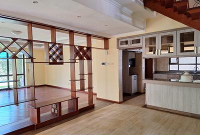 5 Bed Townhouse with En Suite in Lavington