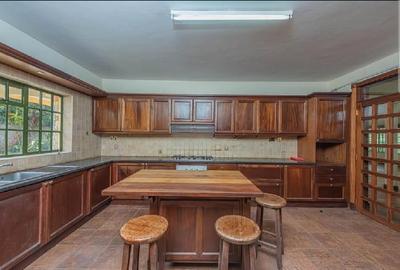 4 Bed Townhouse with En Suite in Lavington - 4