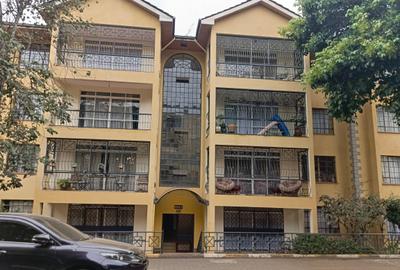 3 Bed Apartment with En Suite in Lavington