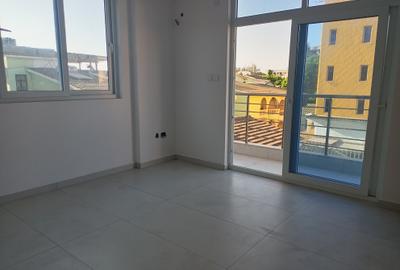 Serviced 2 Bed Apartment with En Suite at Custom - 3