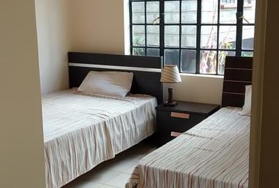 2 Bed Apartment with En Suite in Komarock