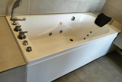 5 Bed Townhouse with En Suite in Karen