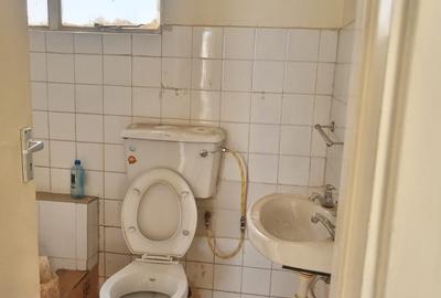 Serviced 3 Bed Apartment with En Suite in Kilimani