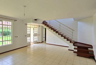 4 Bed Townhouse with En Suite in Spring Valley - 4