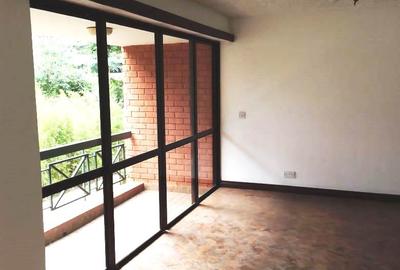 3 Bed Apartment with En Suite in Westlands Area - 3