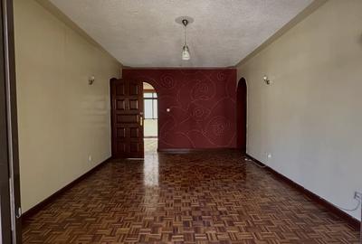 3 Bed Apartment with En Suite in Brookside - 2