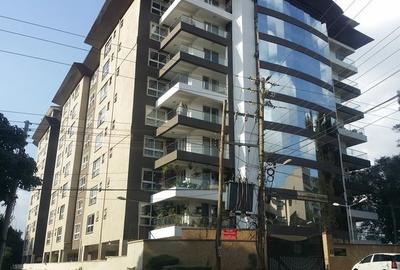 4 Bed Apartment with En Suite at General Mathenge