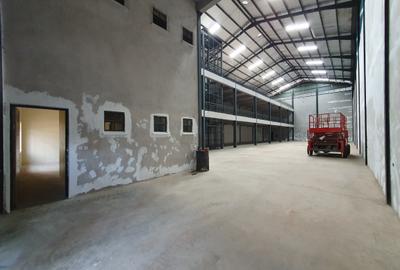15,945 ft² Warehouse with Backup Generator at Airport North Road - 2