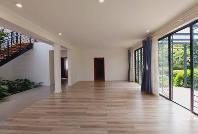 4 Bed House with En Suite in Runda