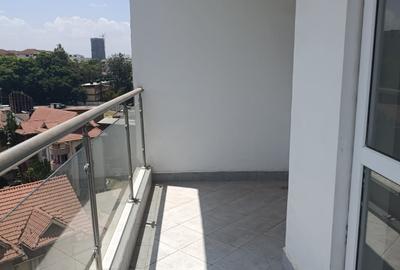 3 Bed Apartment with En Suite in Westlands Area - 3