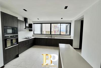 Serviced 5 Bed Apartment with En Suite in General Mathenge