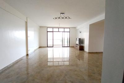 4 Bed Apartment with En Suite in General Mathenge