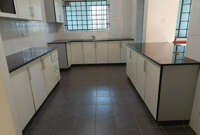 Serviced 3 Bed Apartment with En Suite at Rhapta Road