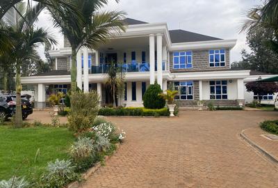 6 Bed House with En Suite in Runda