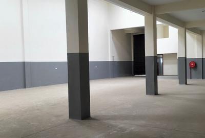 Warehouse with Service Charge Included at Mombasa Road