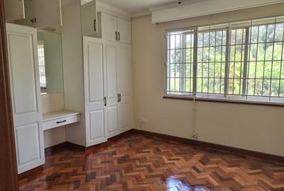 3 Bed Townhouse with En Suite at Nathasha